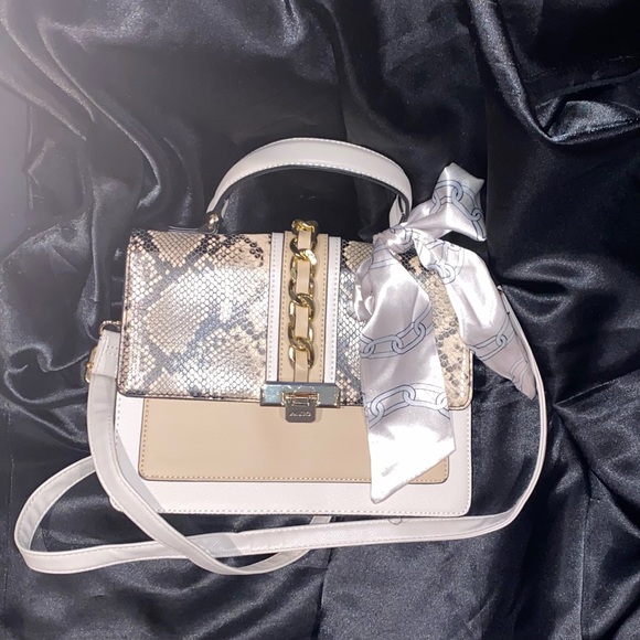 Aldo ANNIEBROOK Cream, tan and Snake Print Shoulder Bag. Elegant accent bow. - Picture 2 of 15